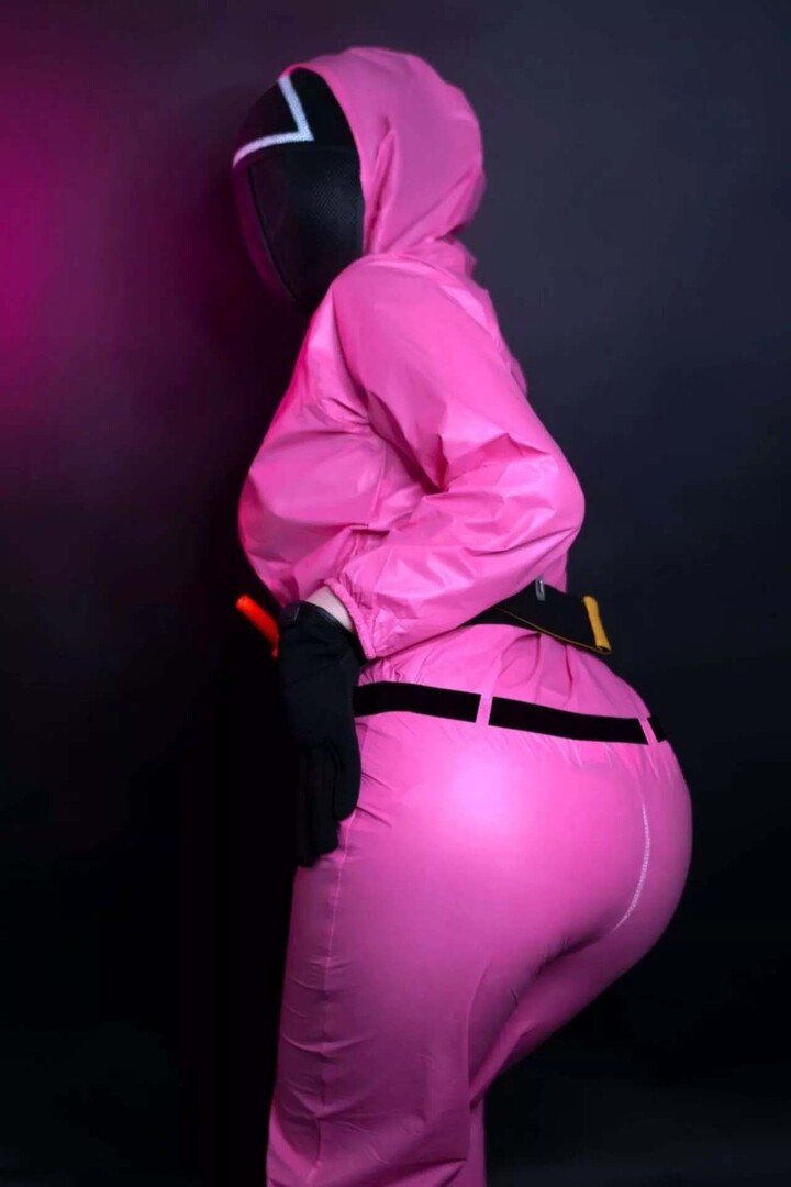 gai cosplay squid game