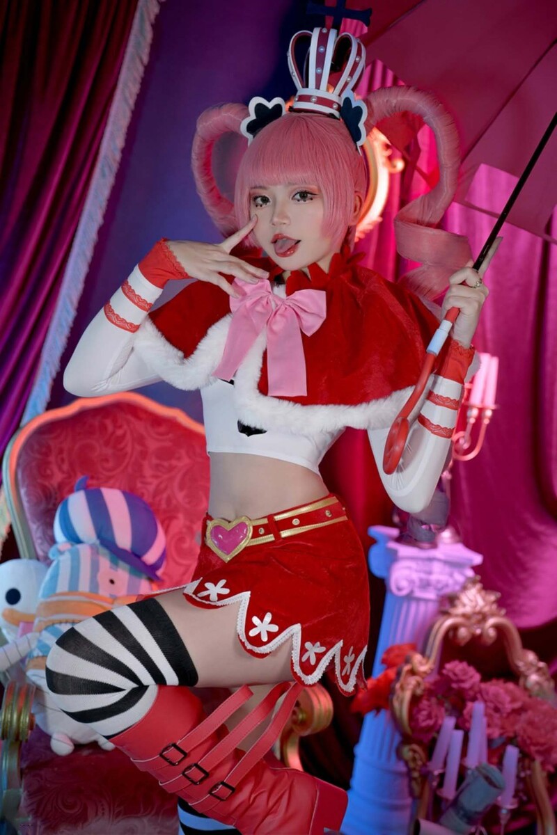 Album Ảnh Cosplay Perona | Quý Cô “công chúa sexy” xen lẫn Khiêu Gợi 2 cosplay Perona one piece 44