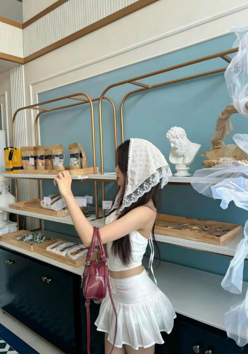 anh gai xinh mac chan vay ngan trang 10