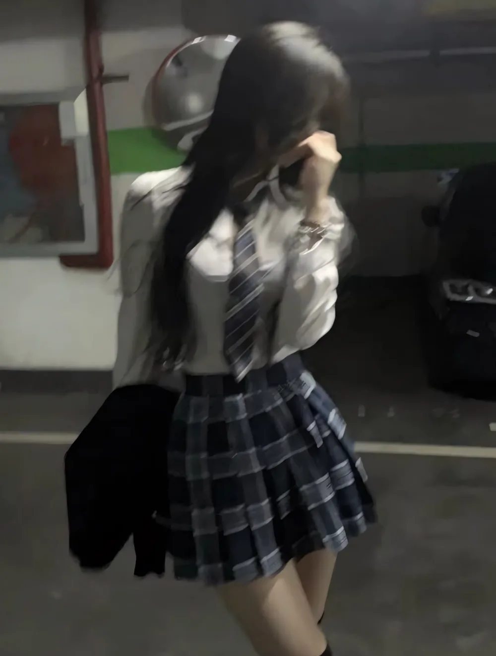 anh gai xinh mac vay ngan che mat 3